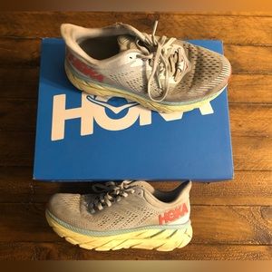 HOKA Clifton 7
